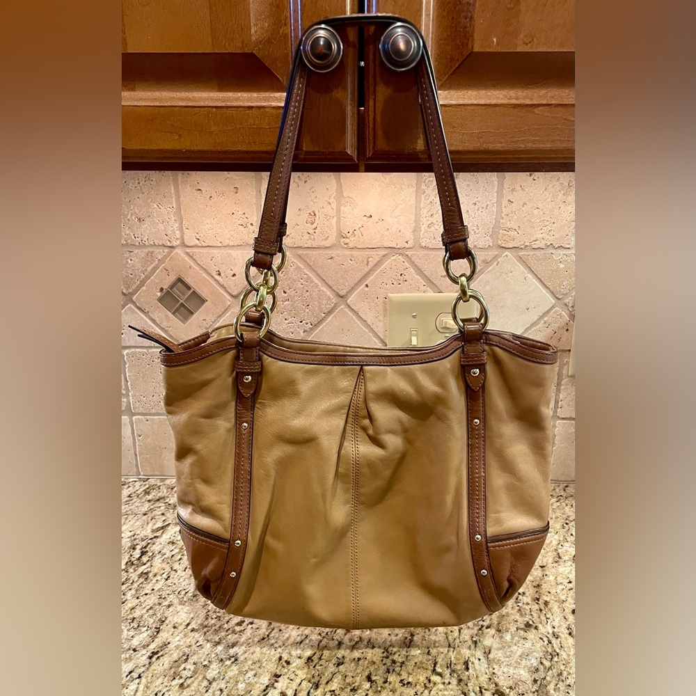 Coach tote